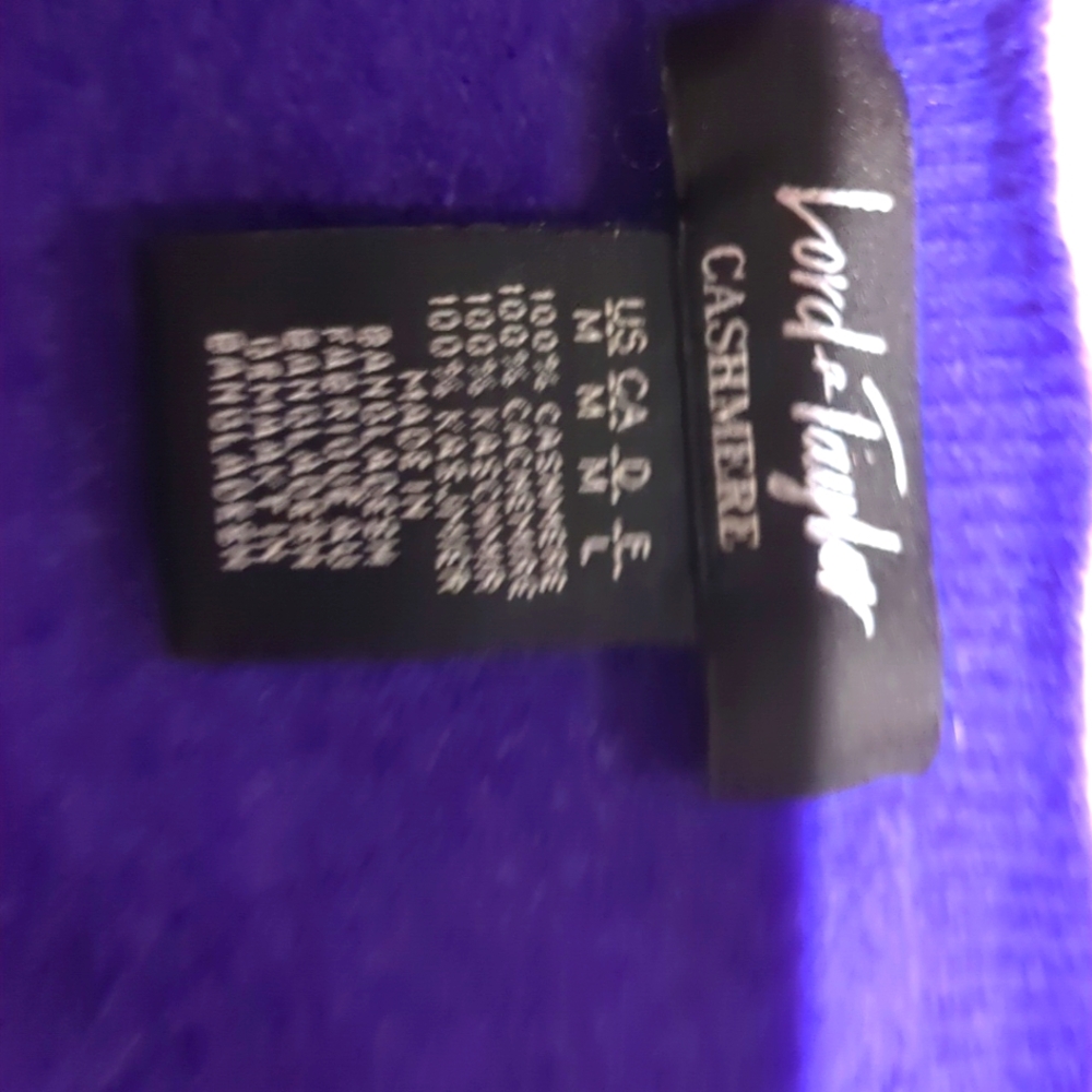 Lord & Taylor cashmere sweater